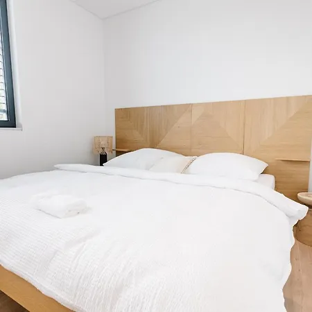 Apartment Exklusive Design Creme De La Creme Neubau *